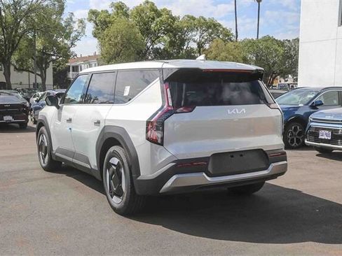 New 2026 Kia EV9 Light image 6