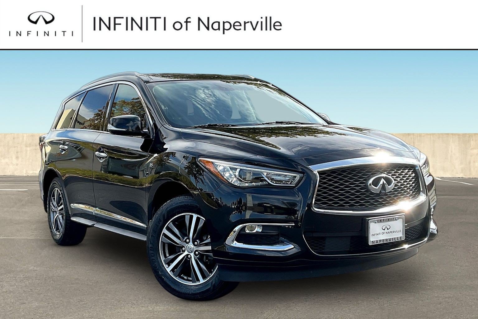 Used 2017 INFINITI QX60 Luxe w/ Premium Plus Package AWD/4WD image 1