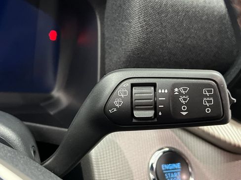 Used 2025 Ford Explorer Active AWD/4WD image 58