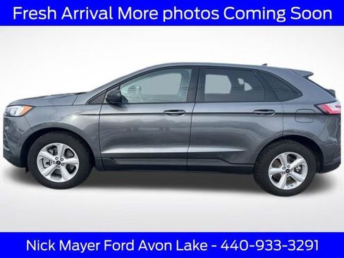 Used 2024 Ford Edge SE image 3