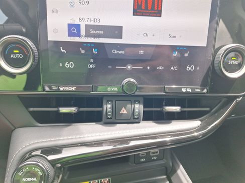 Used 2025 Lexus NX 250 FWD w/ Accessory Package (2T) image 25