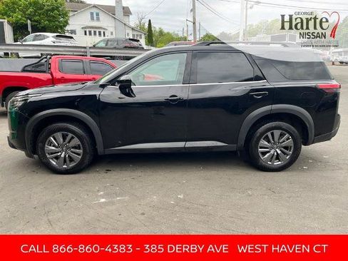 Certified 2025 Nissan Pathfinder SV AWD/4WD image 5