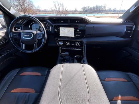 Used 2023 GMC Sierra 1500 AT4 w/ AT4 Premium Package image 13