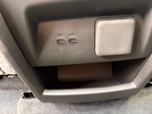 Used 2026 GMC Acadia Denali w/ Super Cruise Package FWD image 16