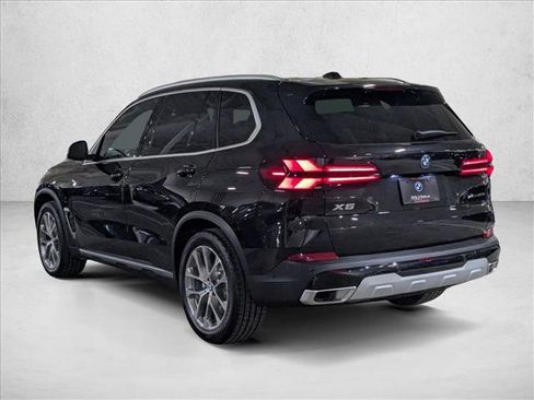 New 2026 BMW X5 xDrive50e w/ Premium Package image 8