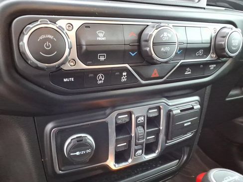 Used 2022 Jeep Gladiator Sport AWD/4WD image 18
