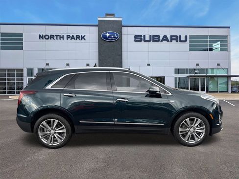 Used 2024 Cadillac XT5 Premium Luxury w/ Technology Package image 2