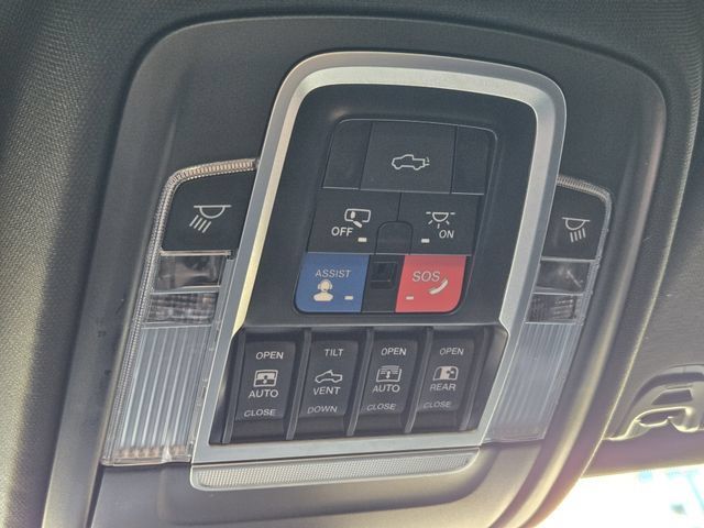 Used 2023 RAM 1500 Laramie AWD/4WD image 36