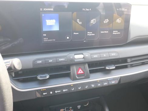 Used 2025 Kia K4 FWD image 18