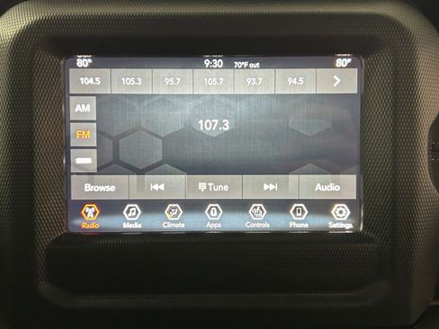 Used 2020 Jeep Wrangler Unlimited Sahara w/ Cold Weather Group image 4