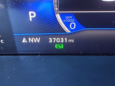 Certified 2023 Volkswagen Tiguan SE R-Line image 8