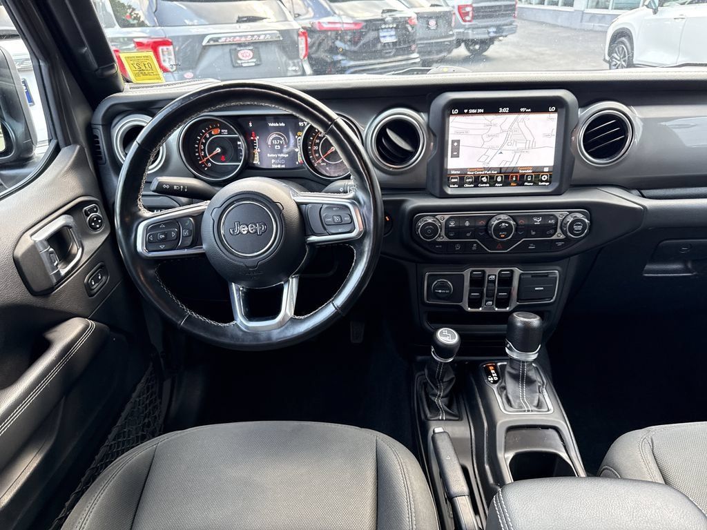 Used 2021 Jeep Wrangler Unlimited Sahara AWD/4WD image 14