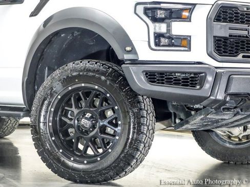 Used 2019 Ford F150 Raptor w/ Equipment Group 801A Mid image 3