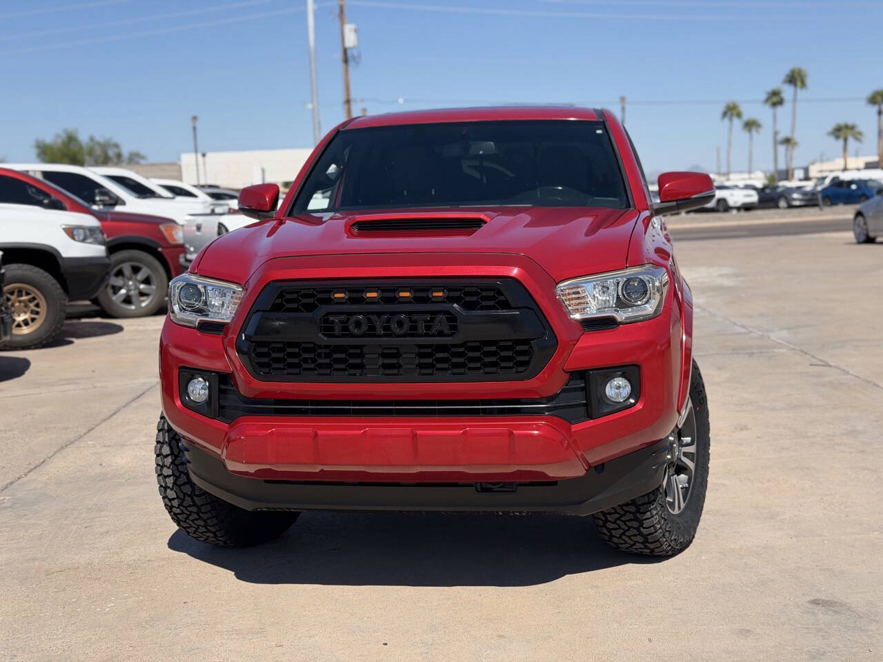 Used 2017 Toyota Tacoma TRD Sport w/ Premium & Technology Package RWD image 13