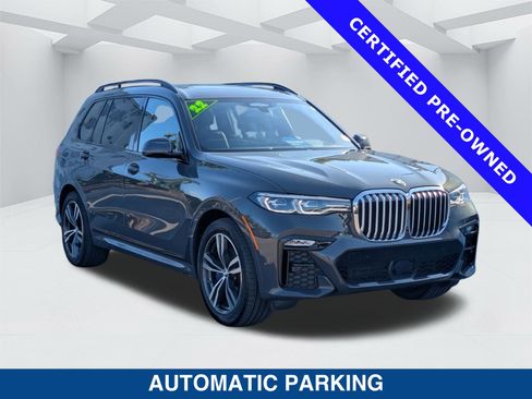 Used 2022 BMW X7 xDrive40i w/ M Sport Package AWD/4WD image 2