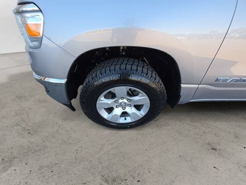 Used 2019 RAM 1500 Big Horn AWD/4WD image 9