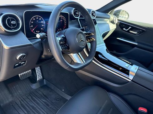 Used 2025 Mercedes-Benz GLC 350e GLC 350e image 22