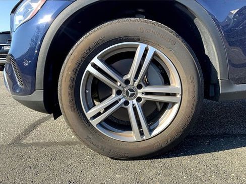 Used 2021 Mercedes-Benz GLC 300 4MATIC image 5