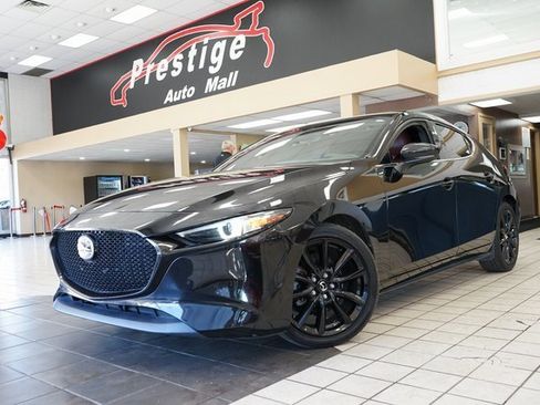 Used 2020 MAZDA MAZDA3 Hatchback w/ Premium Package image 20