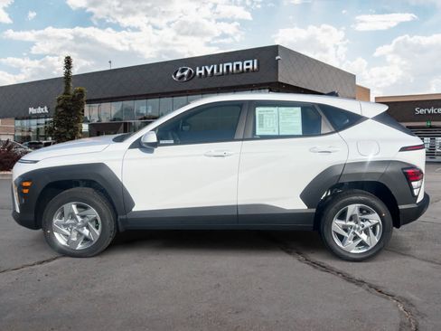 Certified 2026 Hyundai Kona SE image 2
