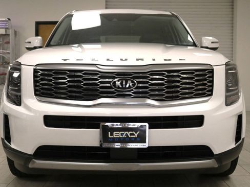 Used 2020 Kia Telluride S FWD image 4