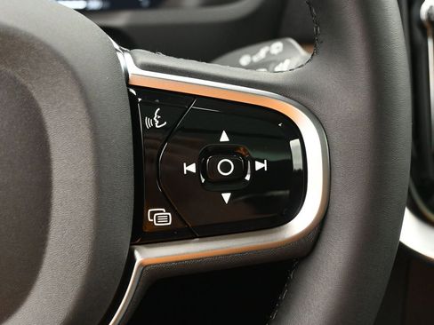 New 2026 Volvo XC90 B6 Plus w/ Protection Package Premier AWD/4WD image 10