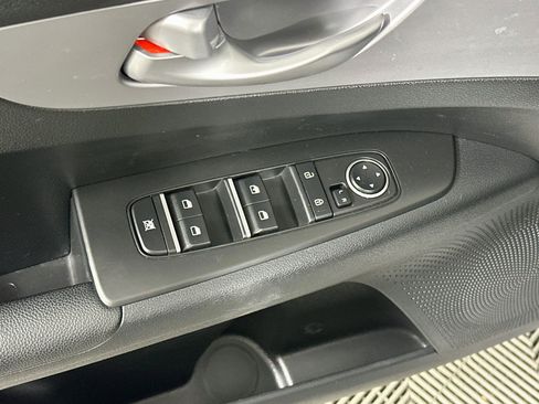 Used 2023 Kia Forte LXS FWD image 15