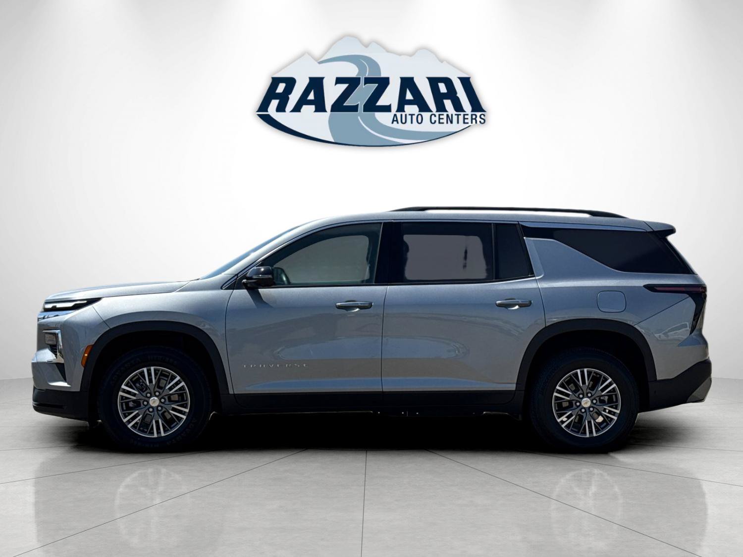 Used 2024 Chevrolet Traverse LT FWD image 6