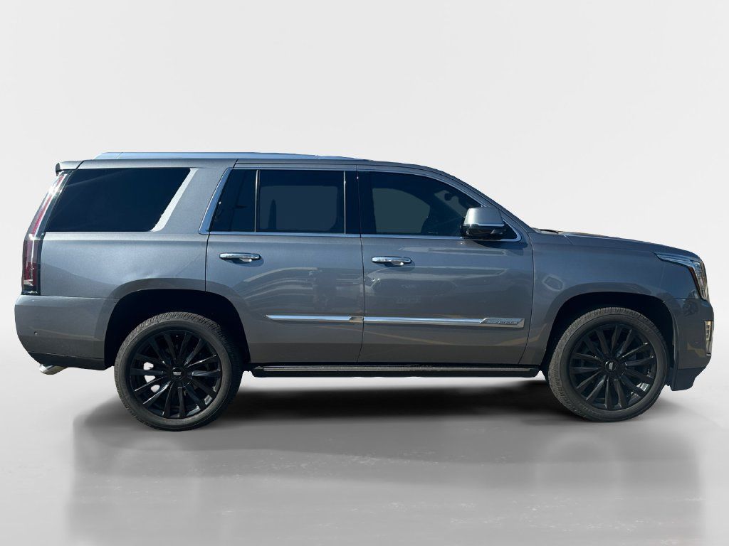 Used 2019 Cadillac Escalade Premium Luxury AWD/4WD image 3