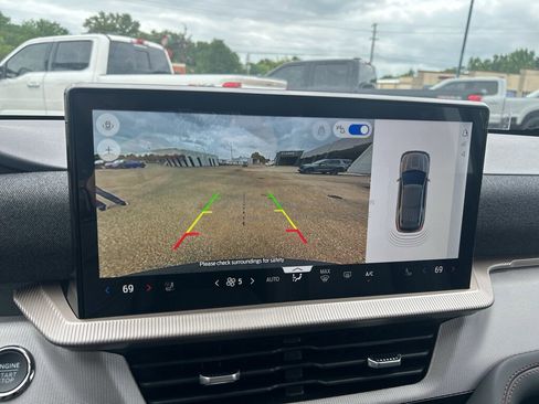 New 2026 Ford Explorer Active RWD image 29