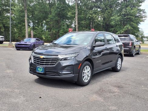Certified 2022 Chevrolet Equinox LS image 3