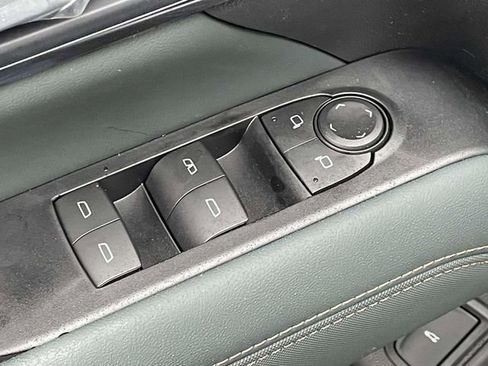 New 2026 GMC Terrain AT4 w/ Convenience Package III image 17