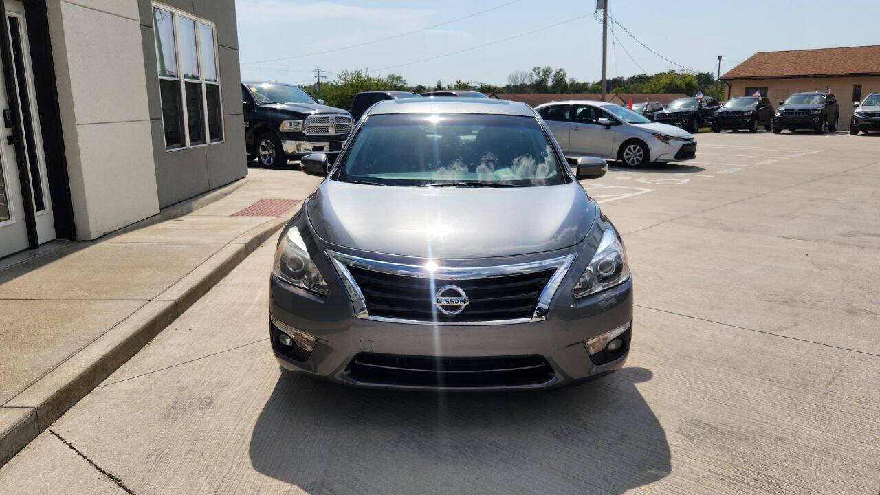 Used 2014 Nissan Altima 2.5 SV w/ Convenience Package FWD image 9