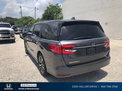 Used 2024 Honda Odyssey Touring image 4