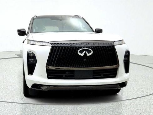 Used 2025 INFINITI QX80 Autograph AWD/4WD image 2