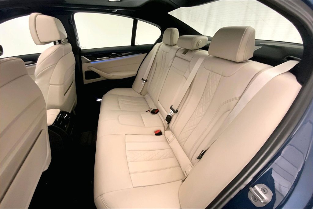 Certified 2023 BMW 530e xDrive w/ Premium Package AWD/4WD image 14