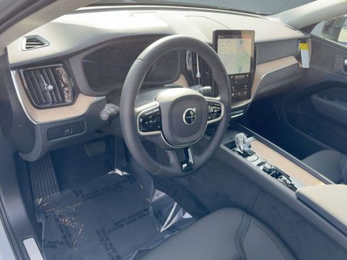 New 2026 Volvo XC60 B5 Plus w/ Climate Package image 4
