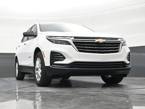 Used 2024 Chevrolet Equinox LS FWD image 26