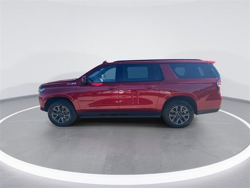 Used 2021 Chevrolet Suburban Z71 image 4