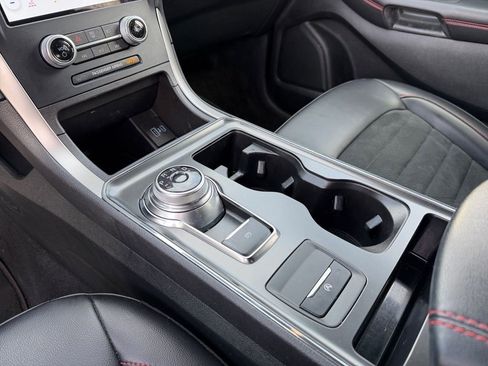 Used 2023 Ford Edge ST-Line image 15