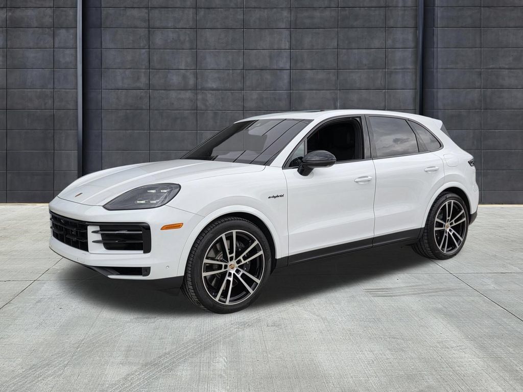 Certified 2025 Porsche Cayenne E-Hybrid AWD/4WD image 1
