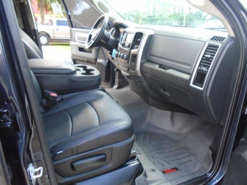 Used 2017 RAM 1500 Classic SLT image 23