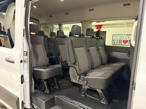 Used 2024 Ford Transit 350 XLT RWD image 28