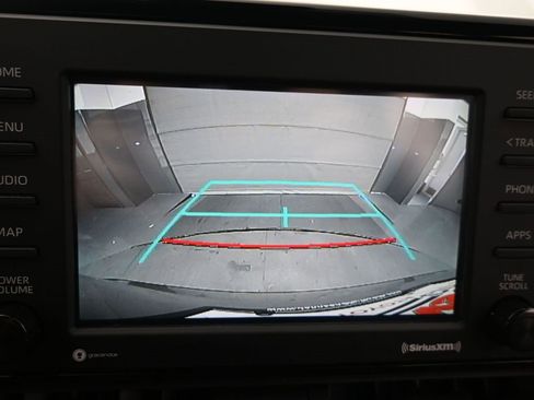 Used 2021 Toyota RAV4 XLE image 21