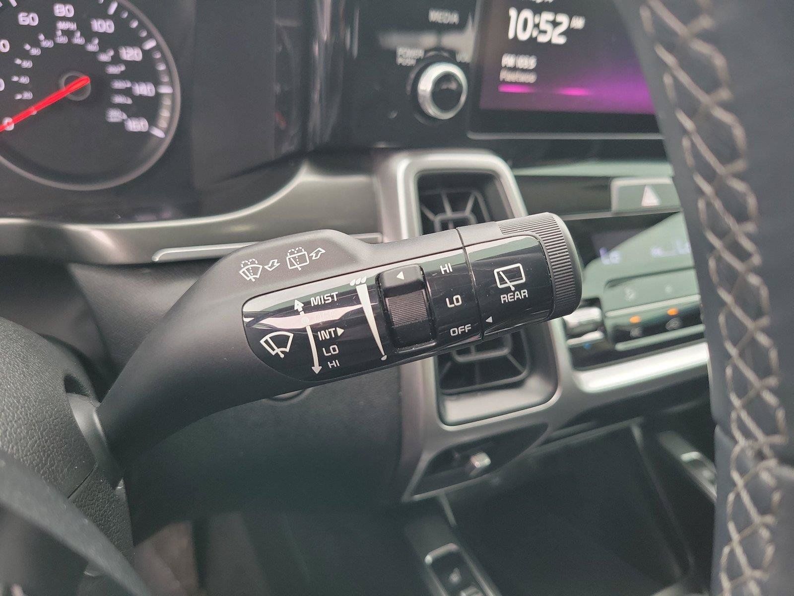 Used 2022 Kia Sorento S w/ Panoramic Sunroof Package FWD image 29