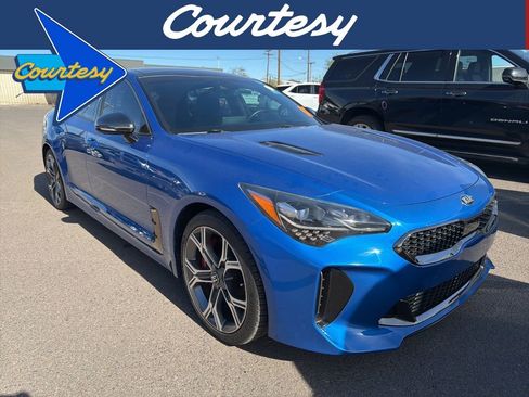 Used 2019 Kia Stinger GT2 image 1