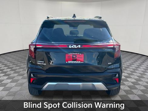 Used 2025 Kia Seltos S AWD/4WD image 4