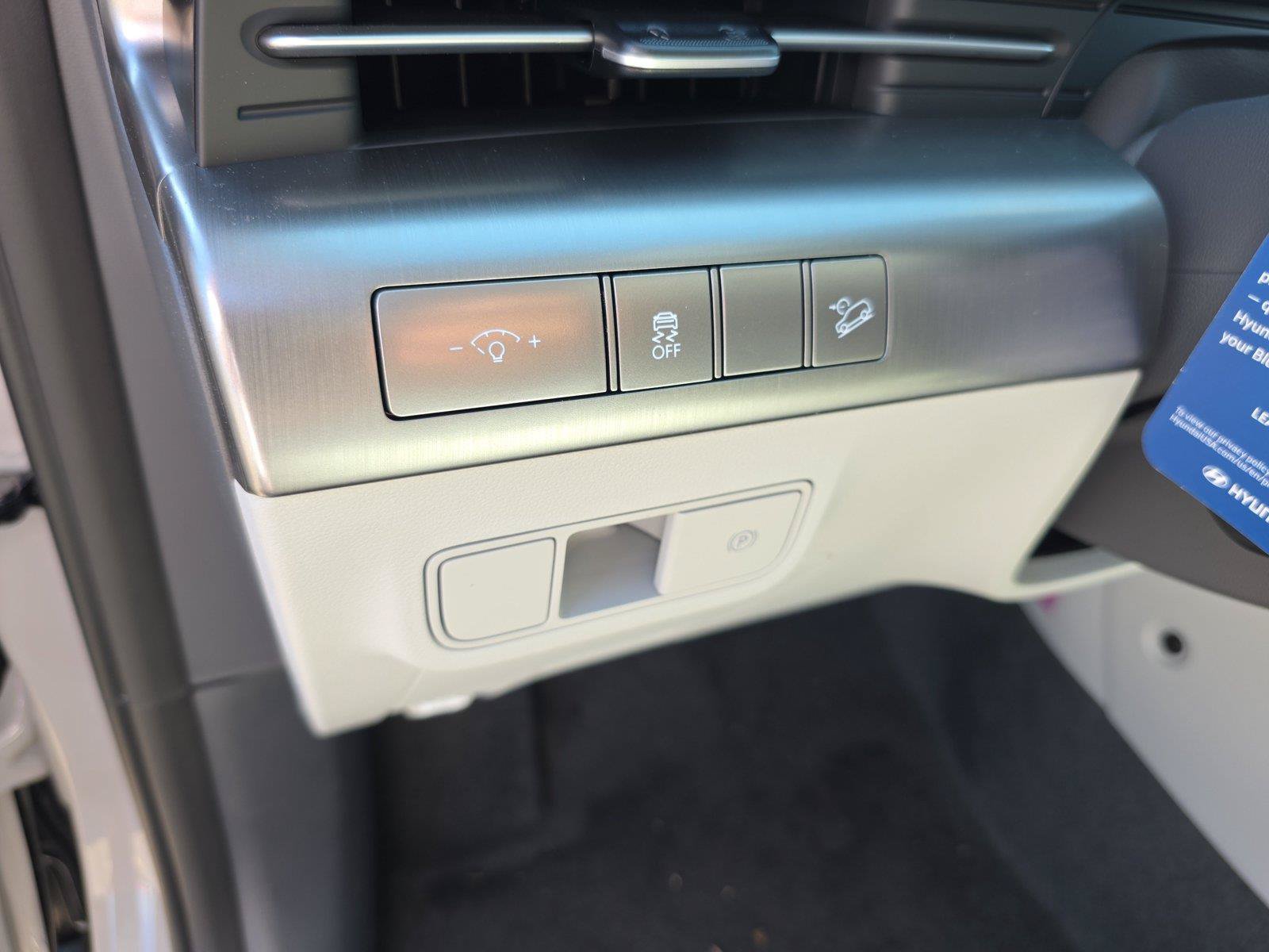 New 2026 Hyundai Kona SEL Sport AWD/4WD image 8