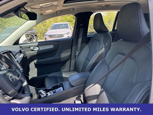 Certified 2025 Volvo XC40 B5 Plus image 16