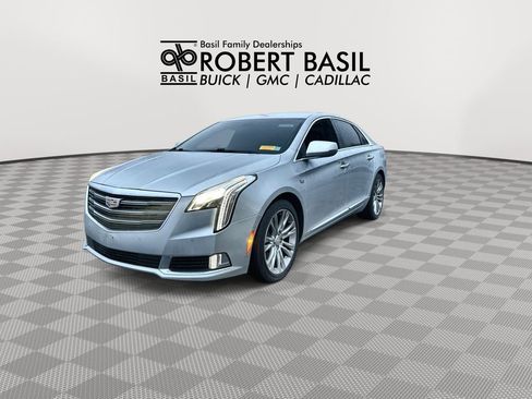 Used 2018 Cadillac XTS Luxury FWD image 4